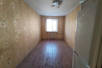 Комната, (всего 4 ком.), 14 м², 2/5 эт.