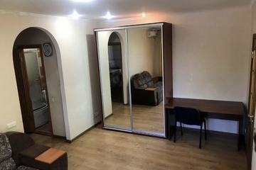 3-к квартира, 44 м², 1/3 эт.